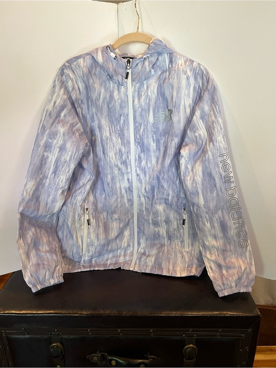 New Balance Jackets & Blazers - New Balance Pastel Tie-Dye Hooded Windbreaker - Lavender and White